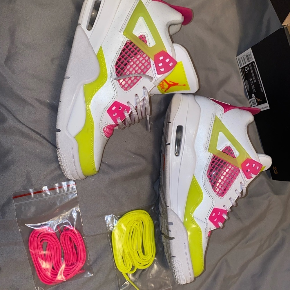 Air Jordan 4 Retro White-Lemon Venom